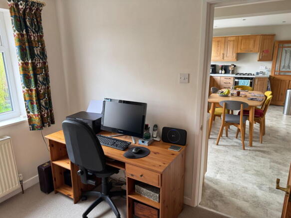 Photo 12