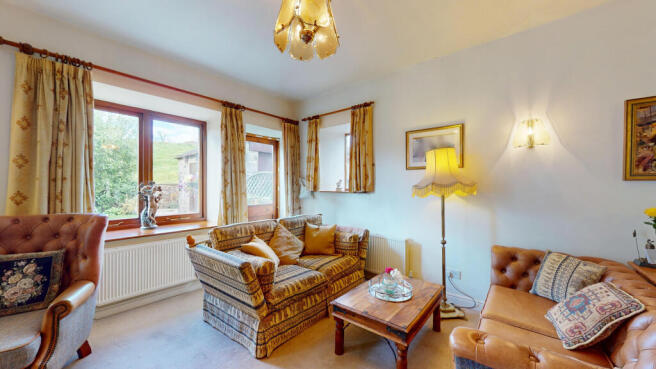 3 bed Semi-Detached for sale Image 4