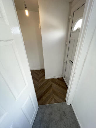 2 bed Apartment to rent Image 7