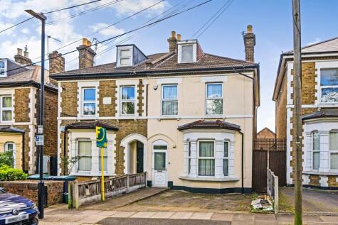 Earlham Grove, Wood Green, London, N22