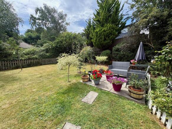 2 bed Flat for sale Image 12