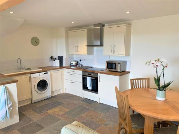 Kitchen.JPG