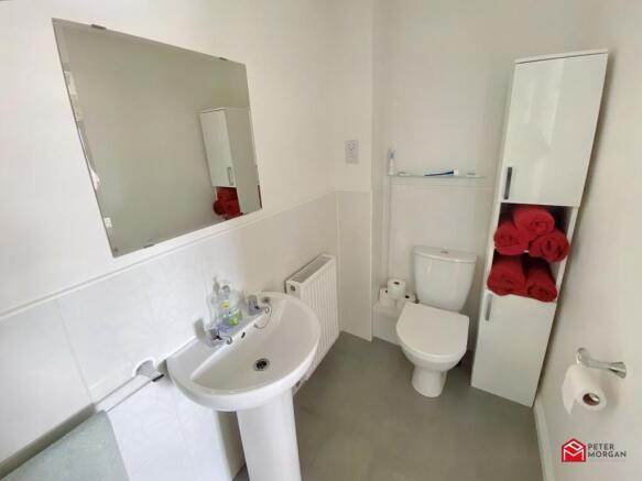 En-Suite Double Shower Room