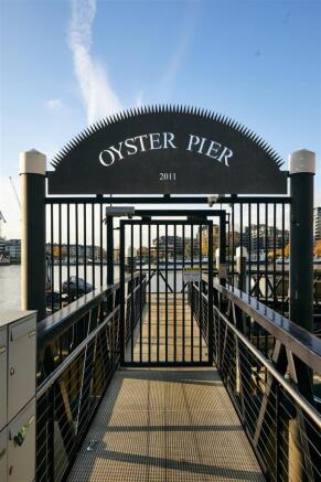 Mooring at Oyster Pier, Battersea, SW11 photo 4