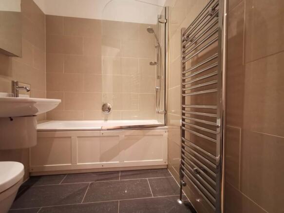 Bathroom image 1