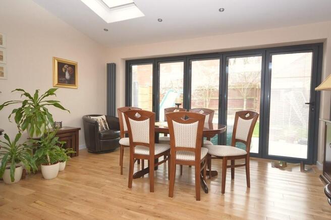 Dining area.jpg