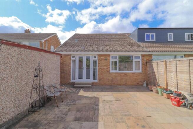 2 bed Semi-Detached Bungalow for sale Image 8