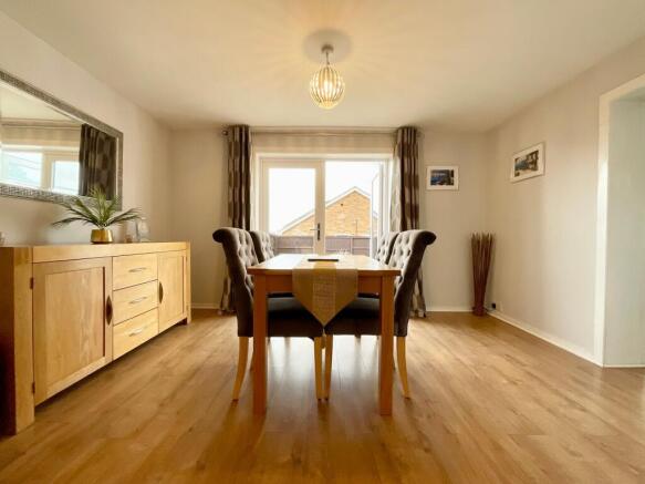2 bed Semi-Detached Bungalow for sale Image 8