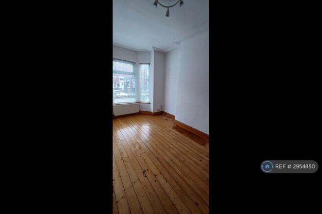3 bed Terraced to rent Image 4