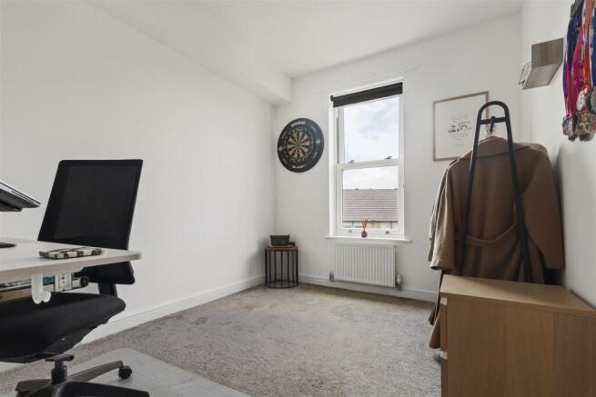 2 bed Flat for sale Image 9