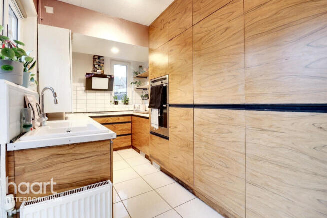 Oxney Road, Parnwell photo 4