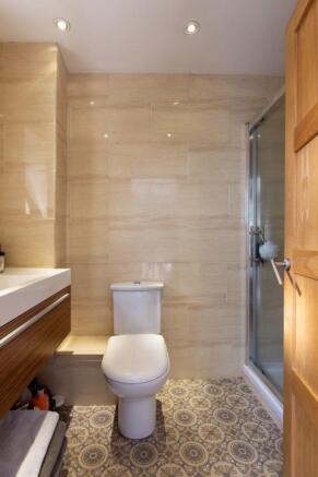Ensuite
