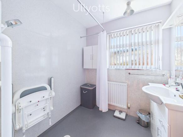 2 bed Detached Bungalow for sale Image 9