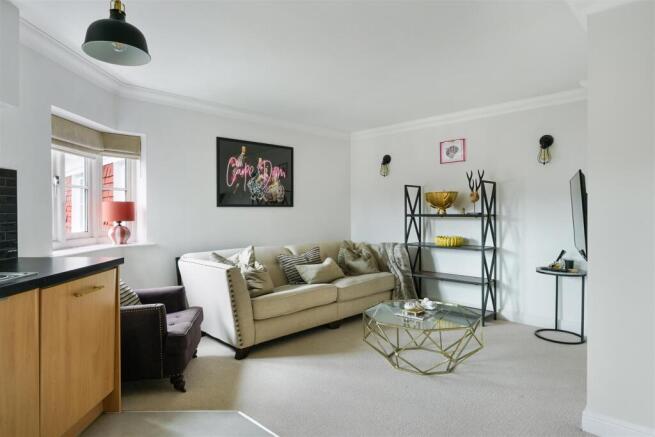 ELIZABETH HOUSE (10).jpg