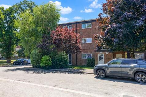 Gilligan Close, Horsham