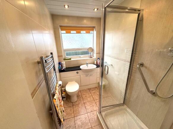 2 bed Semi-Detached Bungalow for sale Image 6