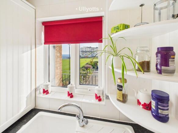 2 bed Apartment for sale Image 8