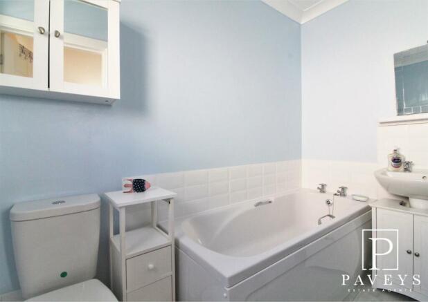 EN-SUITE TO BEDROOM TWO