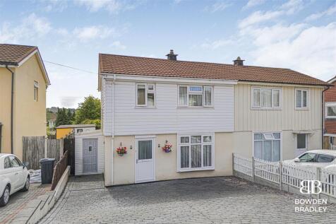 Burrow Road, Chigwell, IG7