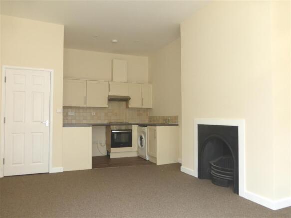 Lounge/Kitchen