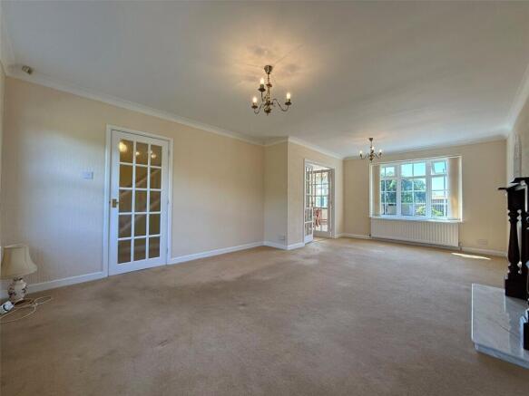 4 bed Detached for sale Image 4