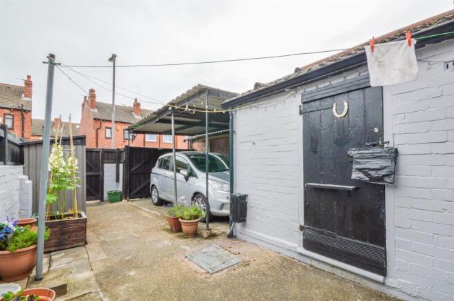2 bed Terraced for sale Image 9
