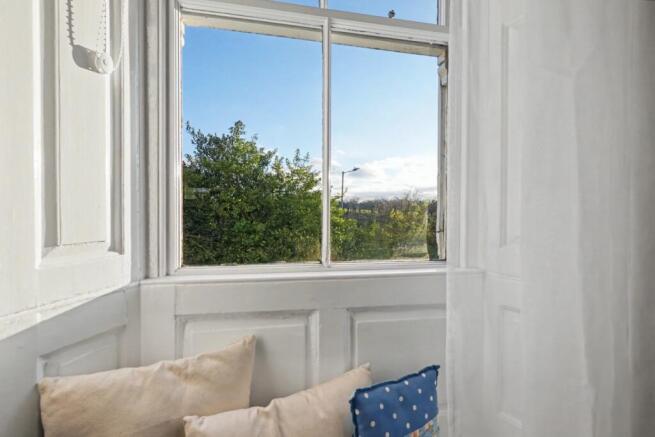 The Mount, London Road, Faversham, Kent, ME13 8TH photo 4