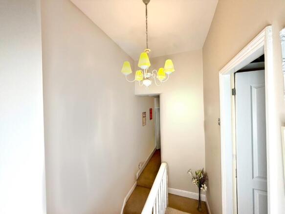 3 bed Terraced for sale Image 9