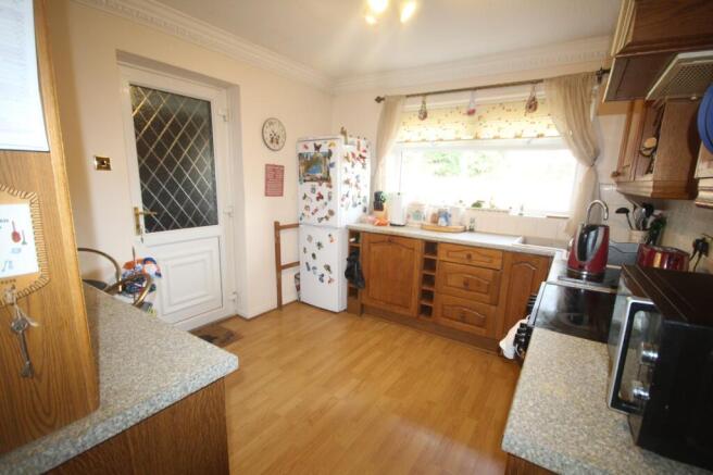 3 bed Semi-Detached for sale Image 8