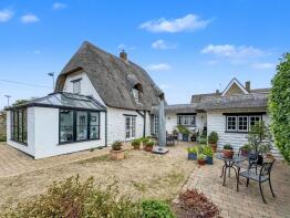 21 May Tree Cottage, Manor Lane, Shrivenham, Swindon SN6 8AD