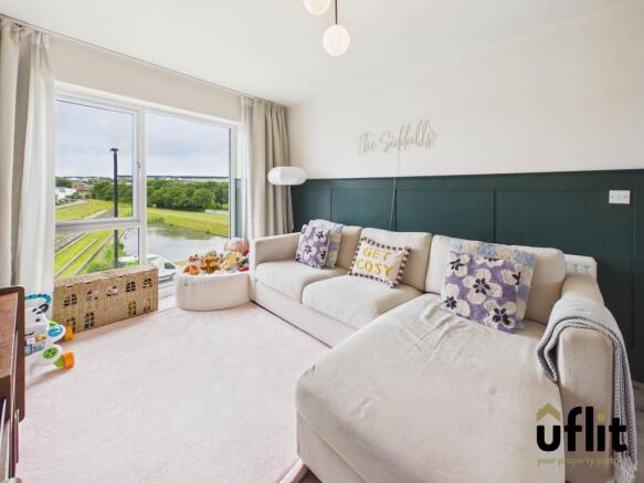 2 bed Apartment for sale Image 8