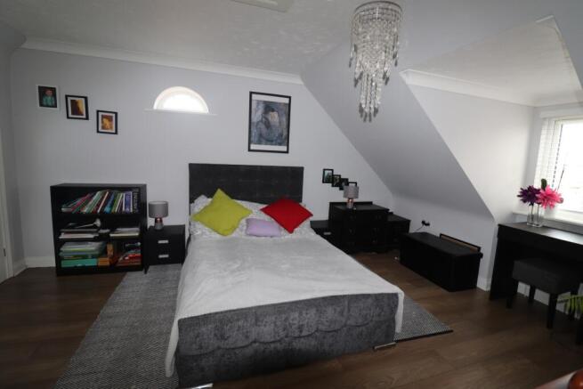 Photo 4