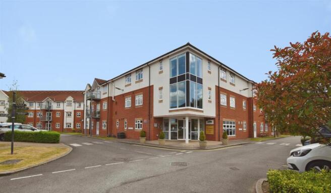 9e0bf1a3-front 20entrance.JPG