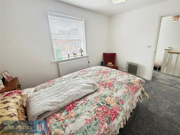 3 bed Semi-Detached for sale Image 9