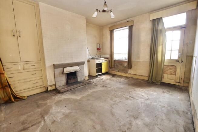 2 bed Terraced for sale Image 4