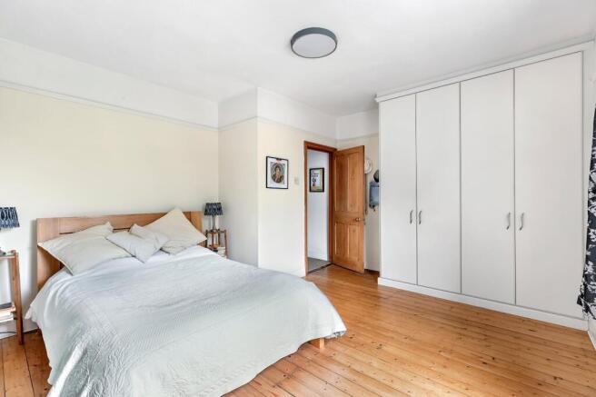 3 bed Terraced for sale Image 9