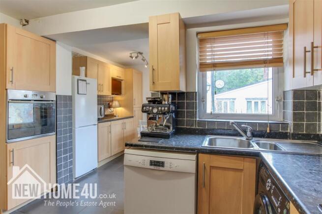 KITCHEN: