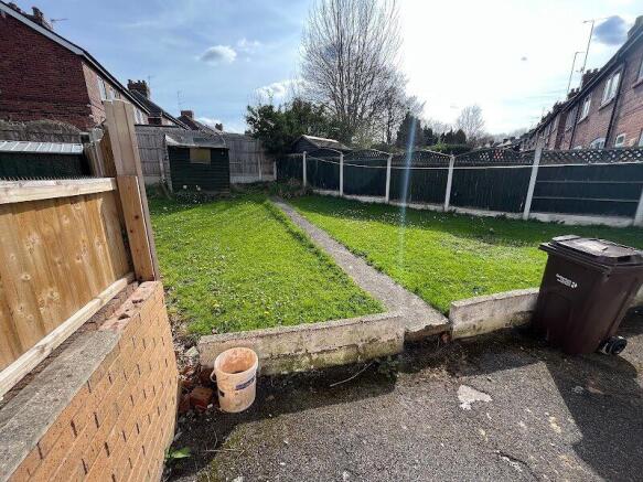 3 bed Semi-Detached to rent Image 4