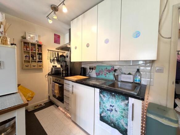 Kitchen.JPG