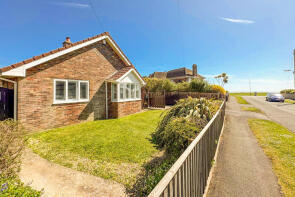 37, Cliffe Road, New Milton BH25 7PA