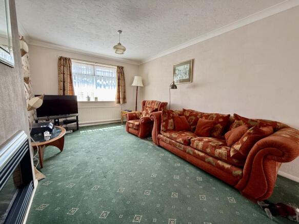 Elizabeth Drive, Oadby, Leicestershire photo 4