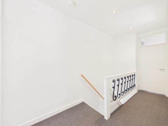 3 bed Semi-Detached for sale Image 12