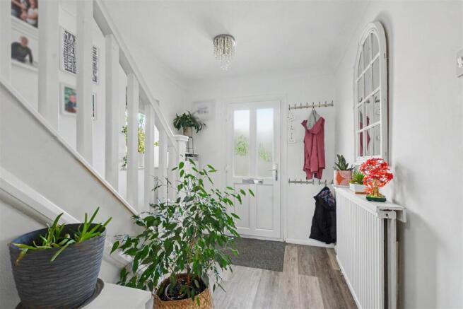 Entrance Hall_2.jpeg