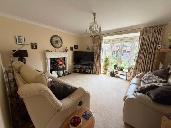 Foxglove Avenue, WOODFORD HALSE, Northamptonshire, NN11 photo 4