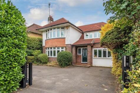 Epsom Road, Epsom, KT17