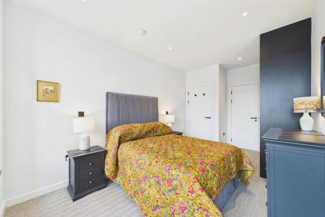 2 bed Apartment for sale Image 8