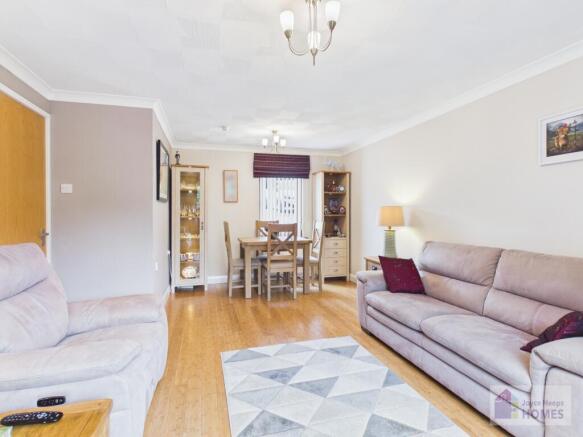 Brampton, Newlandsmuir, East Kilbride, G75  photo 4