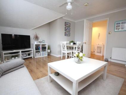 36 Chorley Close, Oakdale, POOLE, BH15