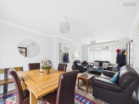 Living/Dining Room