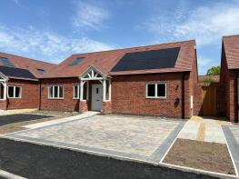 The Middle Barn, Cakebole Lane, Chaddesley Corbett, Kidderminster DY10 4RE